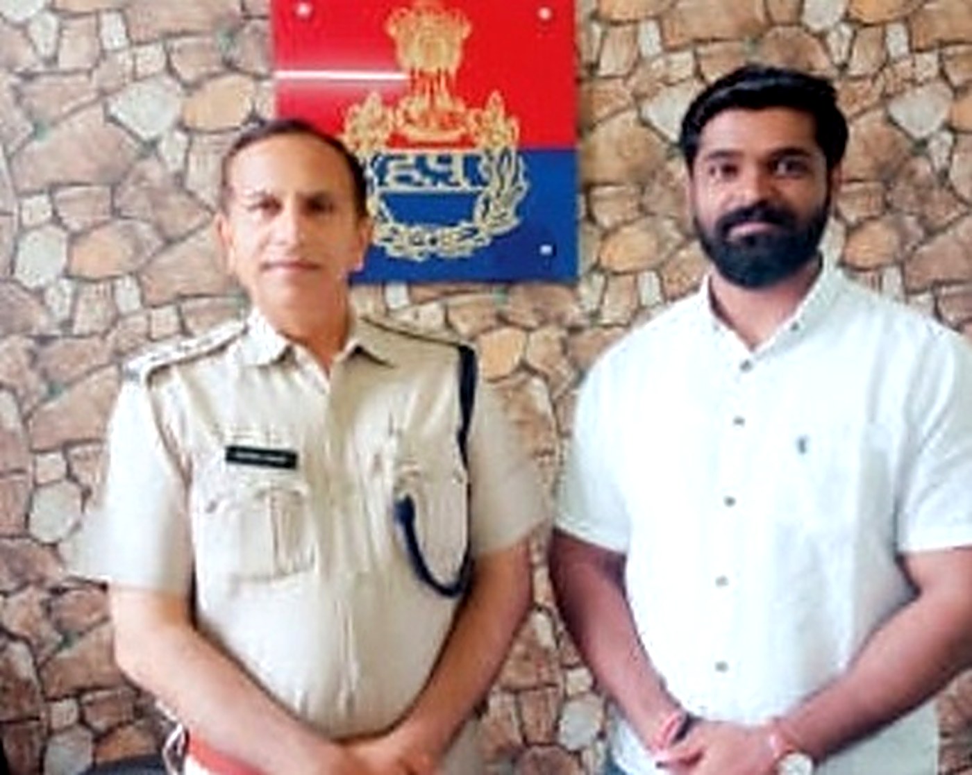 Blackguard MD with senior police officer